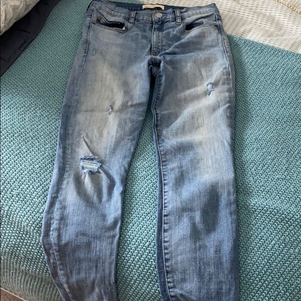 Gap true skinny jeans.